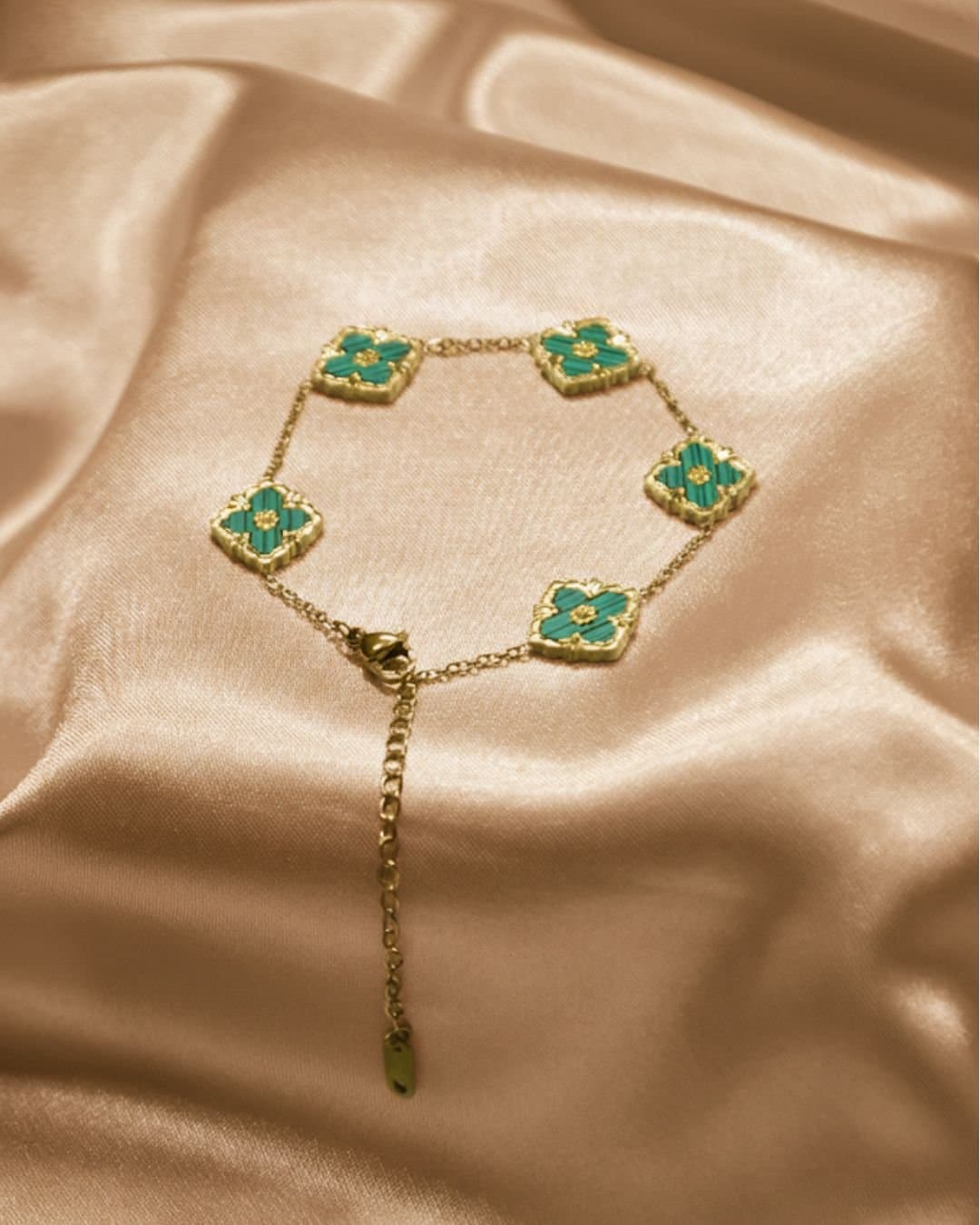 Golden-green clover bracelet